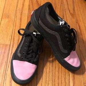 Vans custom, comfy cush.